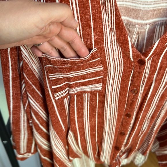 Fortune + Ivy 3/4 length sleeve rust and white strip button down - Picture 3 of 9